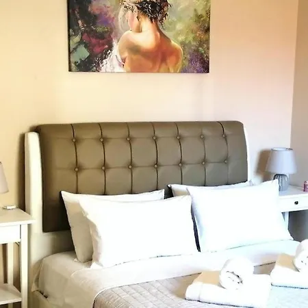 Odyseia Apts I At The Center Of The & Old Town Apartment *