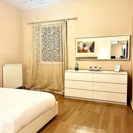 Apartment Odyseia Apts I At The Center Of The & Old Town